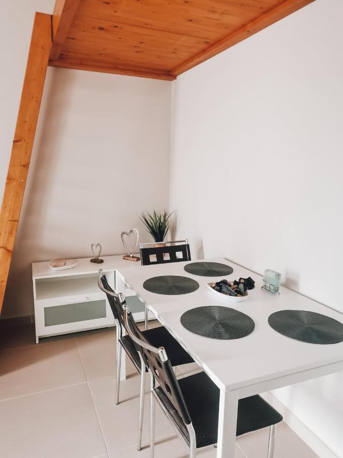 Efrosini'S By The Sea Apartment Chalkís Zewnętrze zdjęcie